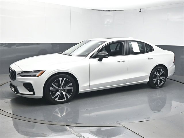 Used 2024 Volvo S60 B5 Core image 4