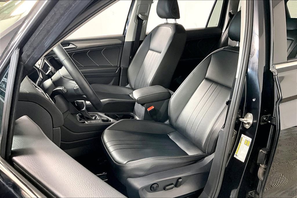 Used 2022 Volkswagen Tiguan SE image 25