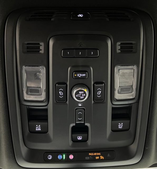 Used 2022 GMC Yukon XL Denali w/ Advanced Technology Package AWD/4WD image 38