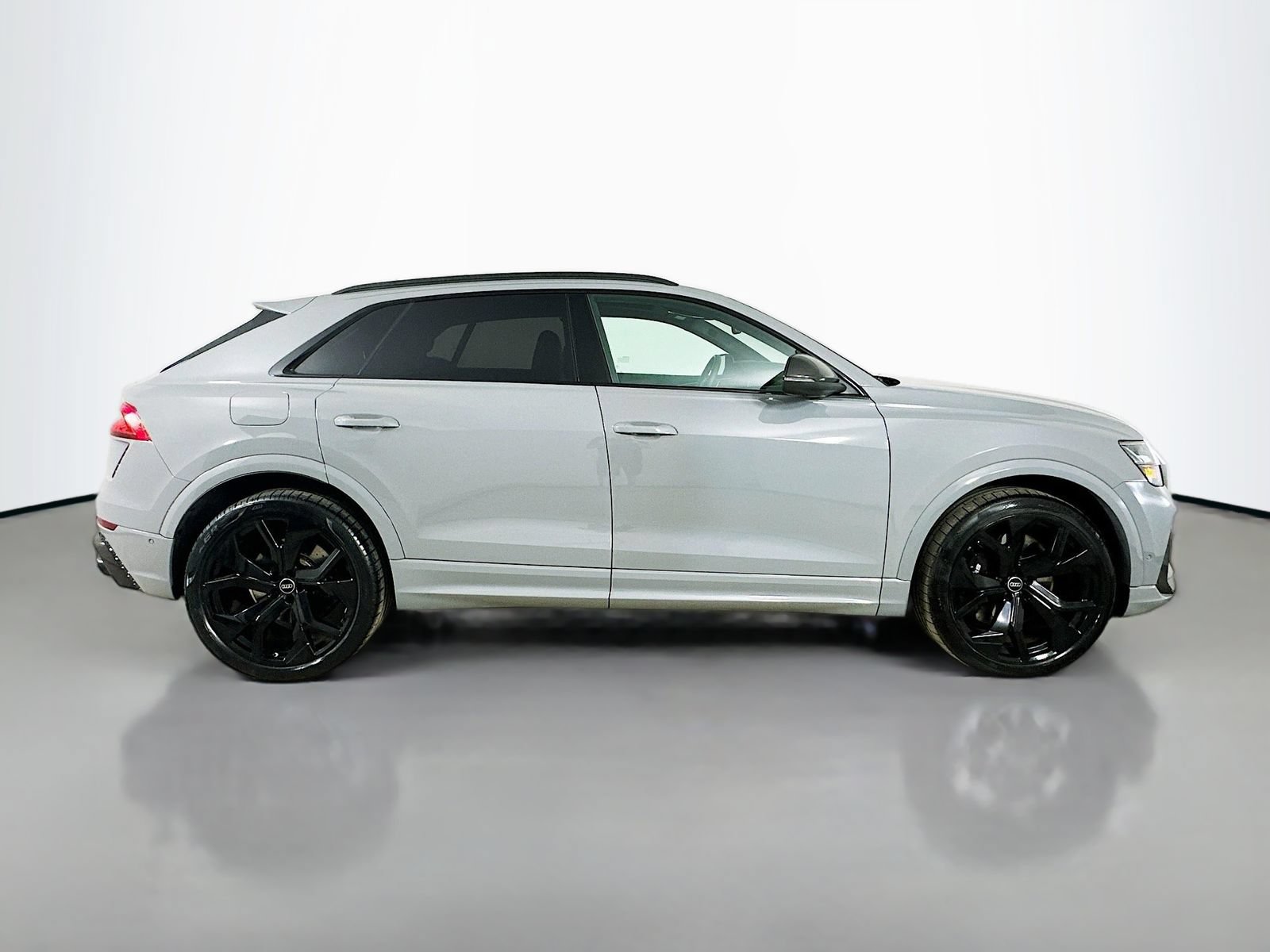 Used 2024 Audi RS Q8 AWD/4WD image 4