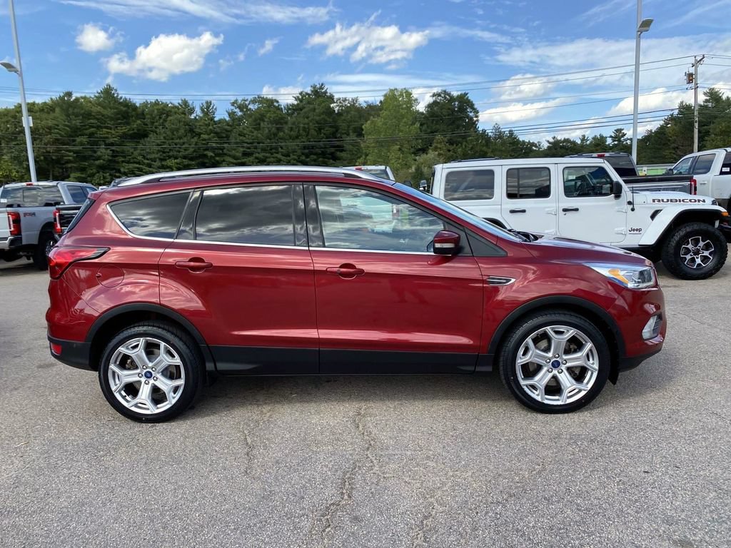 Used 2019 Ford Escape Titanium AWD/4WD image 2