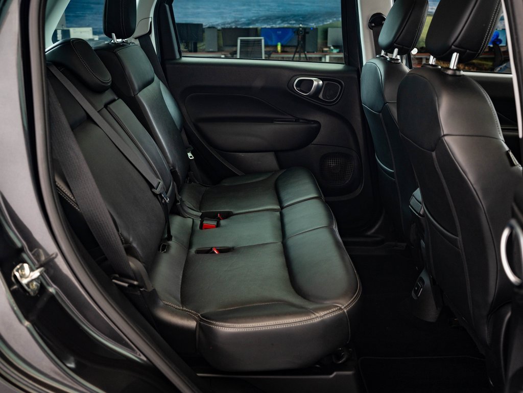 Used 2019 FIAT 500L Lounge w/ Graphite Edition image 33