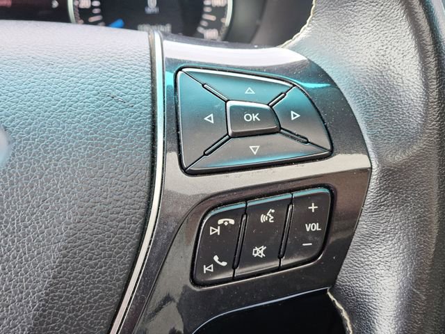 Used 2016 Ford Explorer Platinum image 18