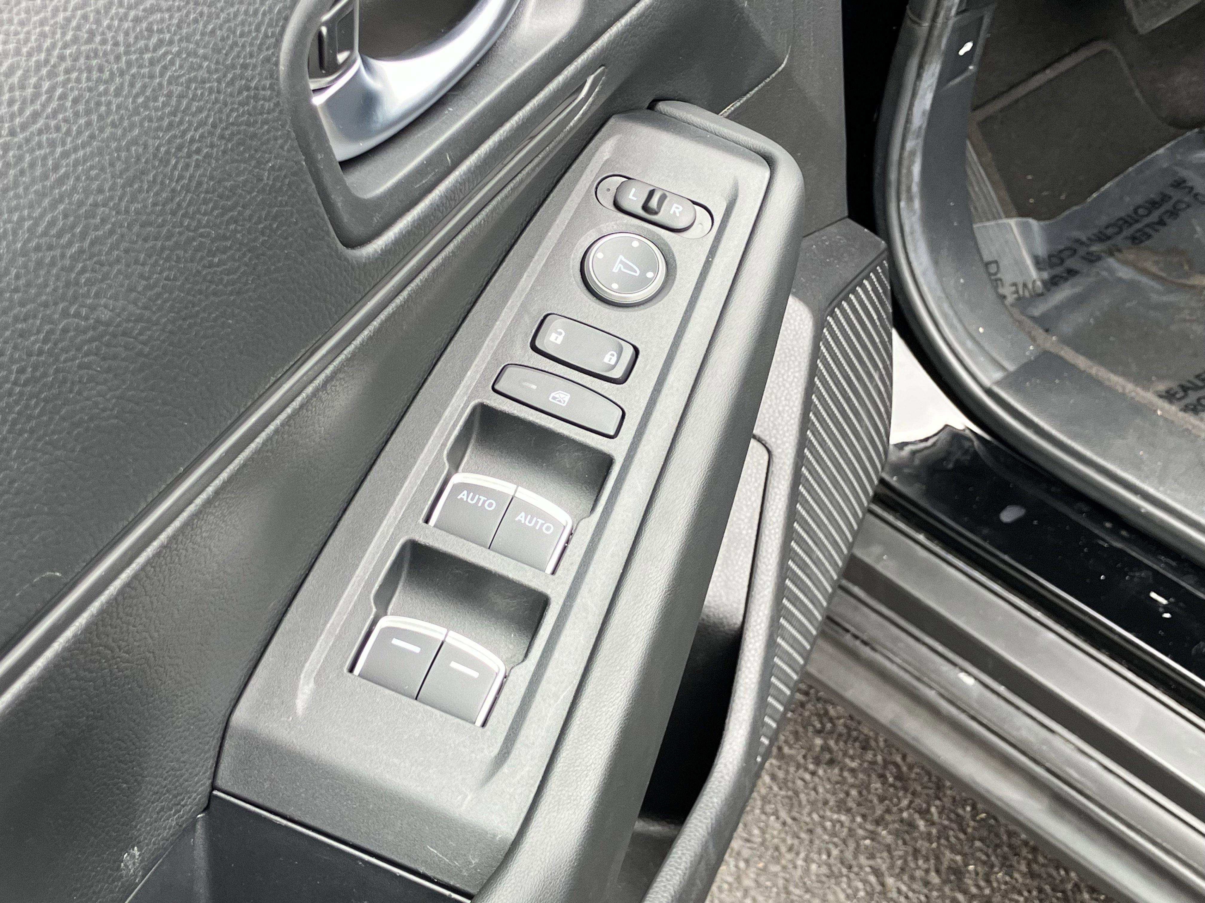 Used 2025 Honda Accord LX image 15
