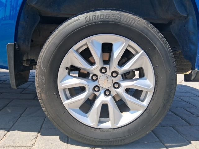 Used 2023 Chevrolet Silverado 1500 Custom AWD/4WD image 17