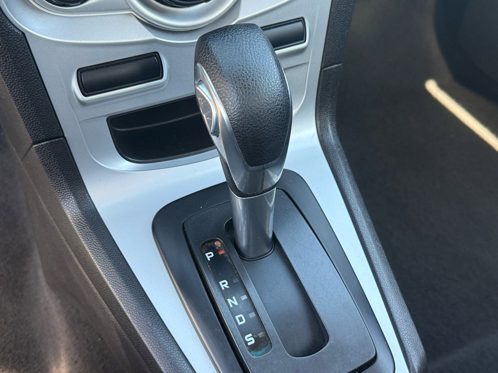 Used 2019 Ford Fiesta SE image 28