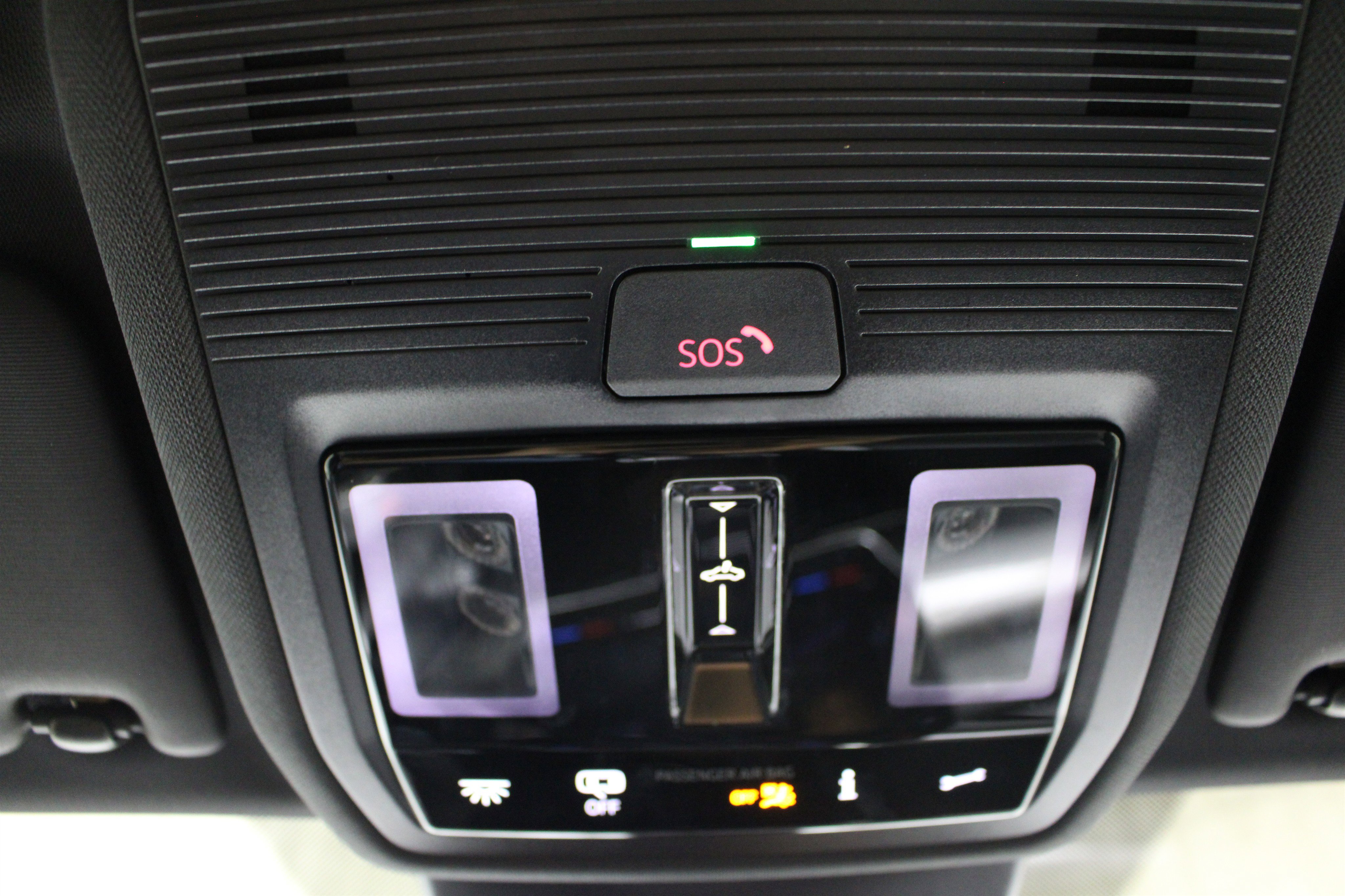 Used 2025 Volkswagen GTI SE image 22