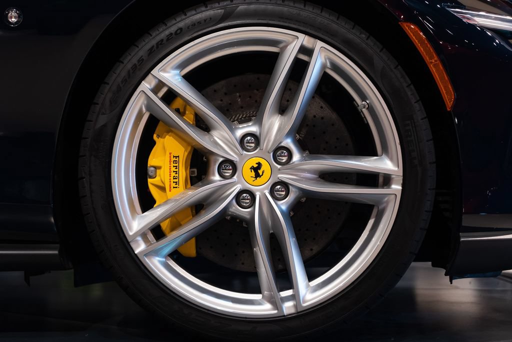 Certified 2024 Ferrari Roma Spider RWD image 47