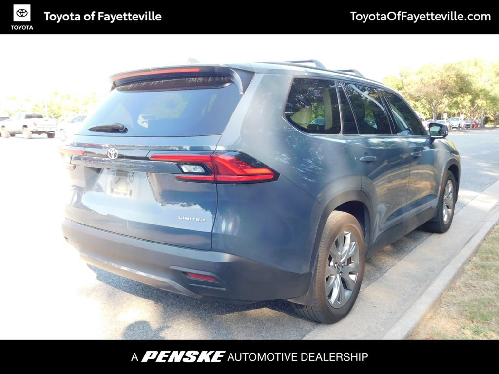 Certified 2024 Toyota Grand Highlander FWD image 11