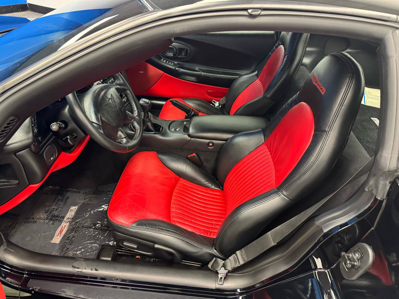Used 2004 Chevrolet Corvette Z06 w/ Memory Package RWD image 15