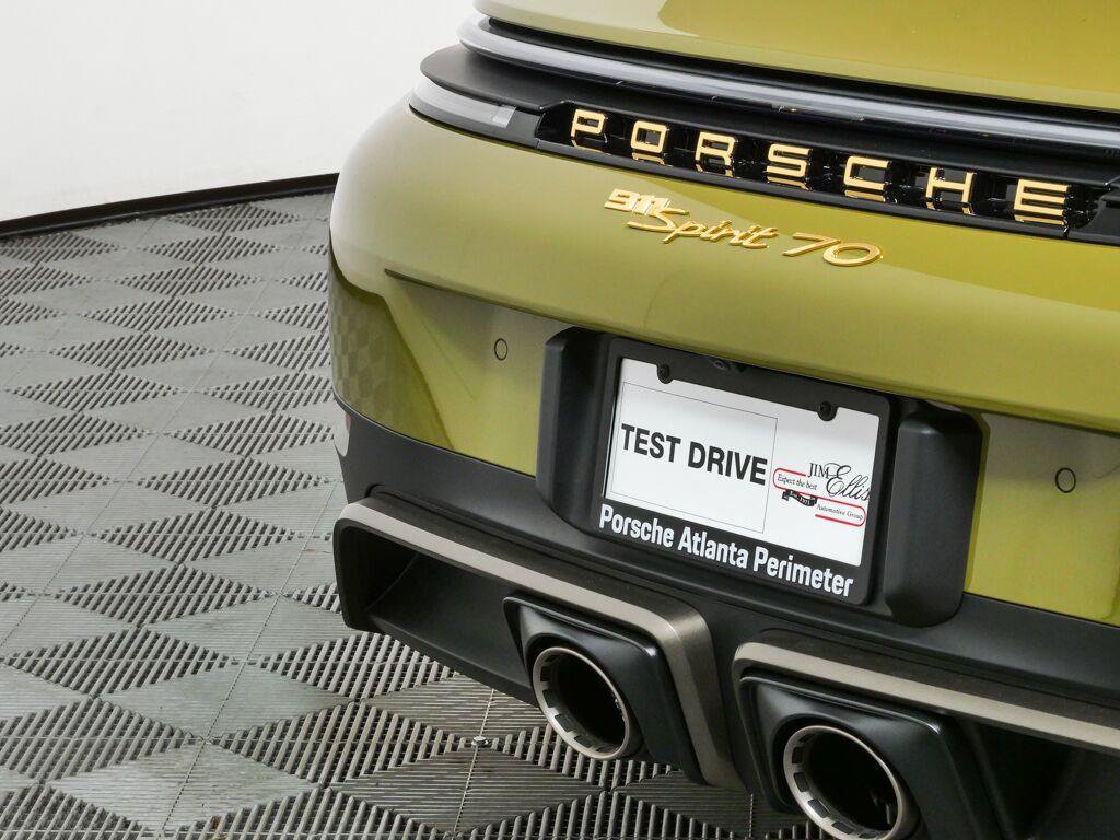 Certified 2026 Porsche 911 GTS RWD image 38