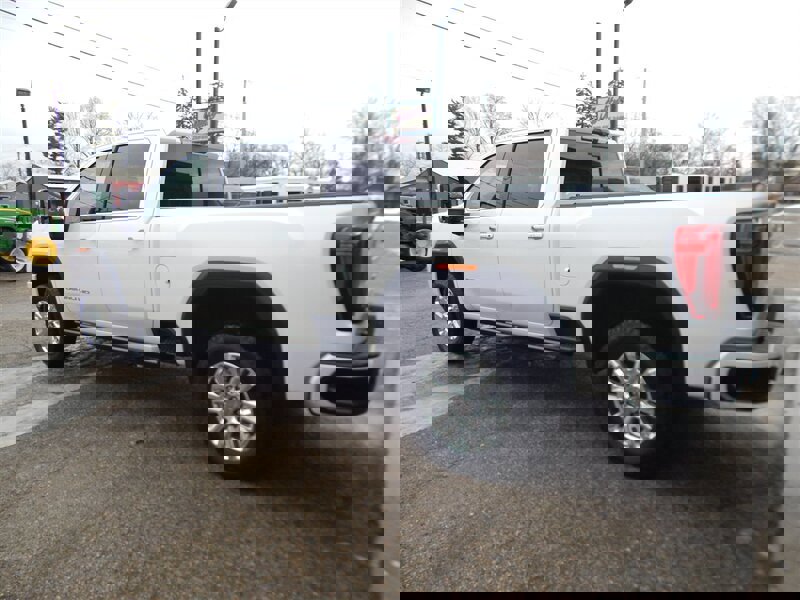 Used 2021 GMC Sierra 3500 Denali w/ Denali Ultimate Package image 2