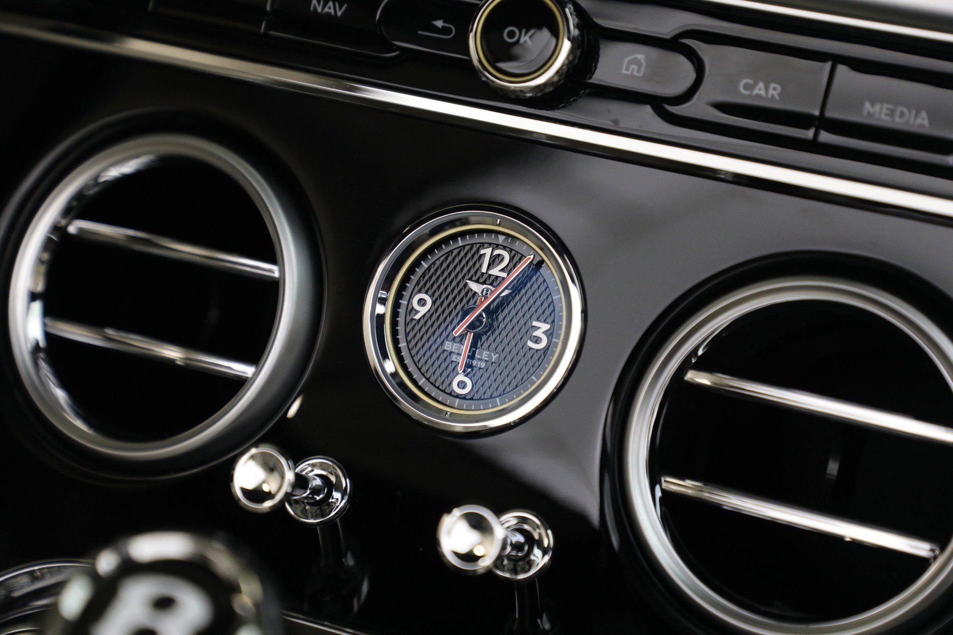 New 2026 Bentley Continental GTC AWD/4WD image 27