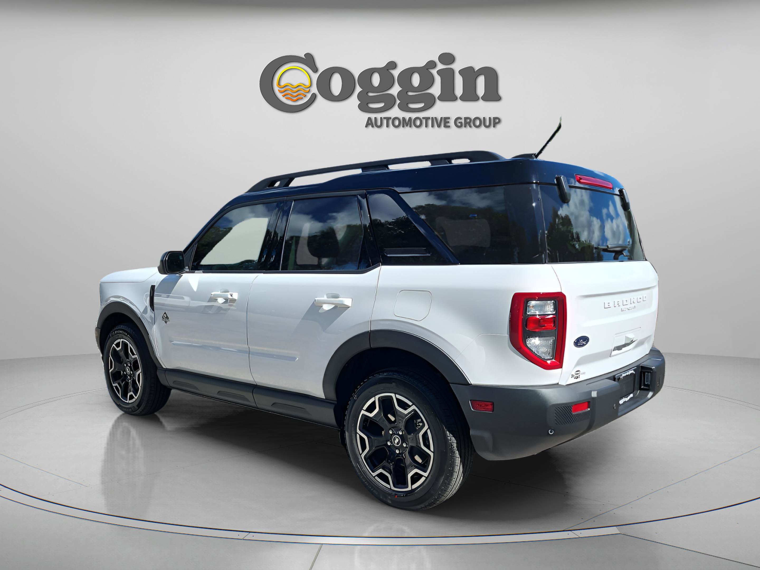 New 2025 Ford Bronco Sport Outer Banks image 3