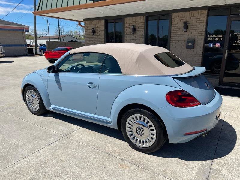 Used 2015 Volkswagen Beetle 1.8T FWD image 16