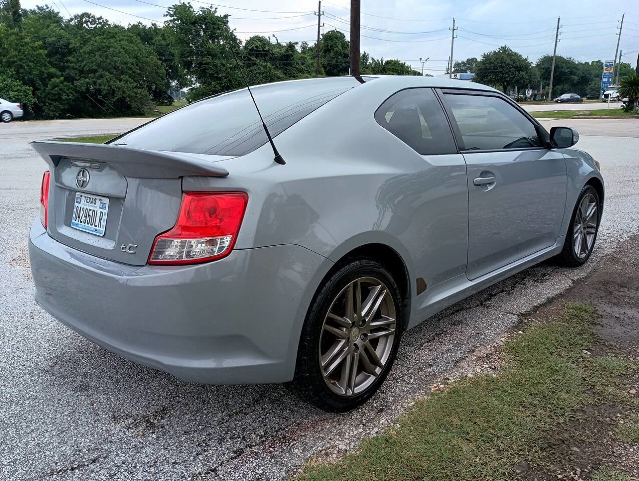 Used 2012 Scion tC FWD image 4