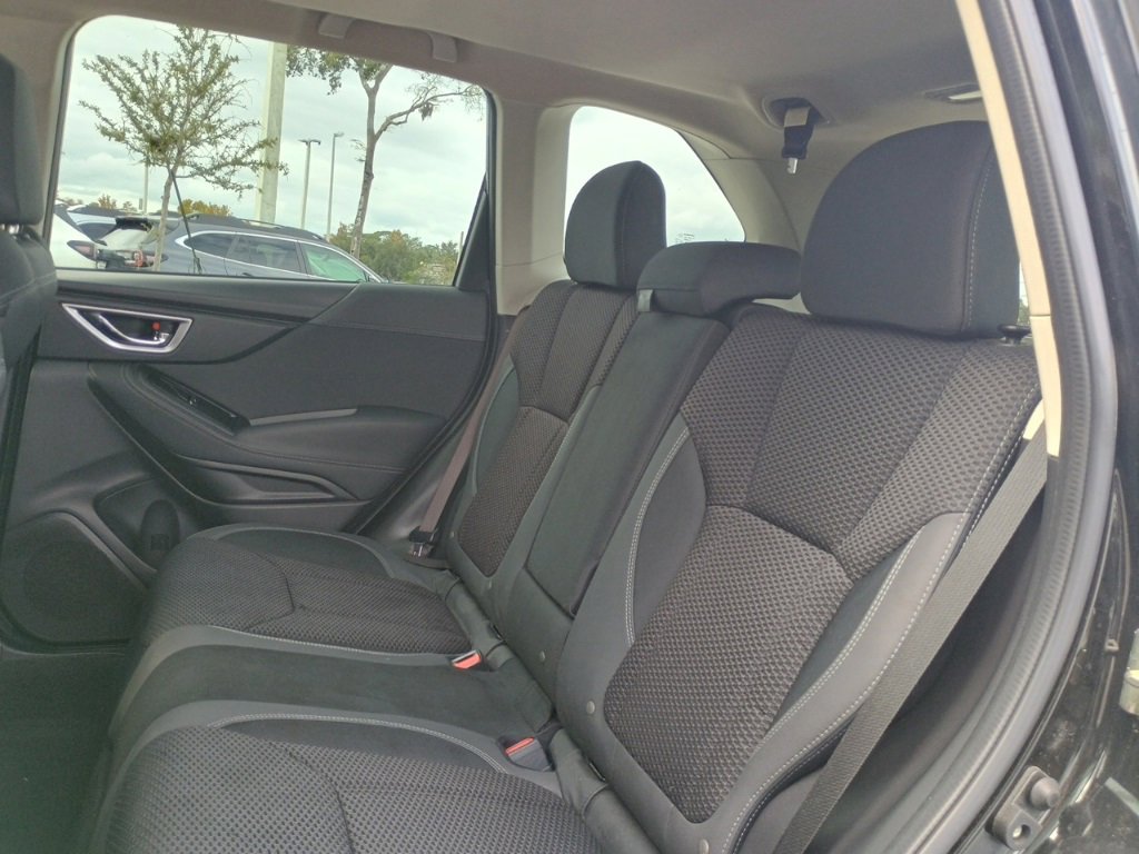 Used 2020 Subaru Forester Premium image 17