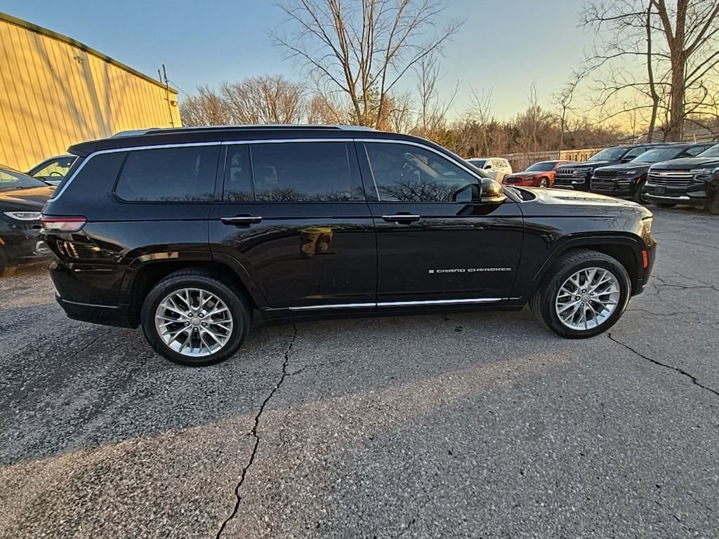 Used 2021 Jeep Grand Cherokee L Summit w/ Advanced Protech Group IV image 9