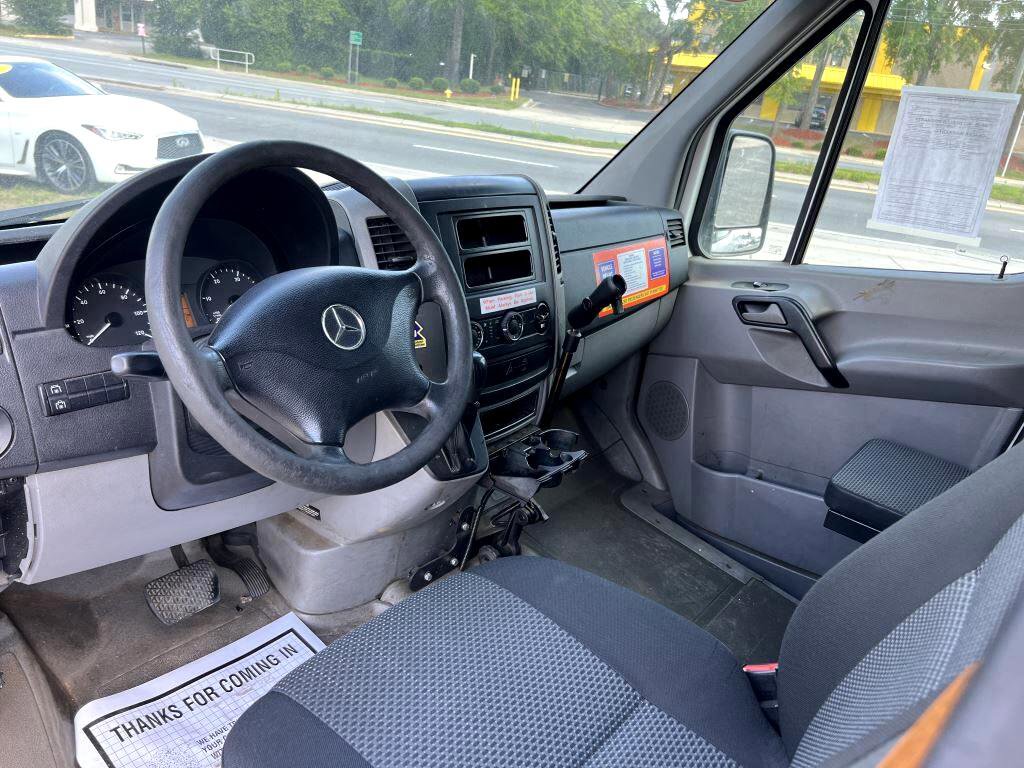 Used 2012 Mercedes-Benz Sprinter 2500 image 10