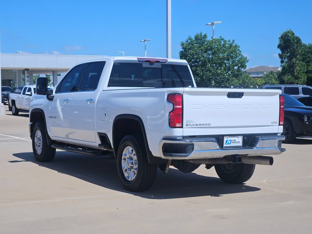 Used 2025 Chevrolet Silverado 2500 LTZ w/ LTZ Premium Package AWD/4WD image 5