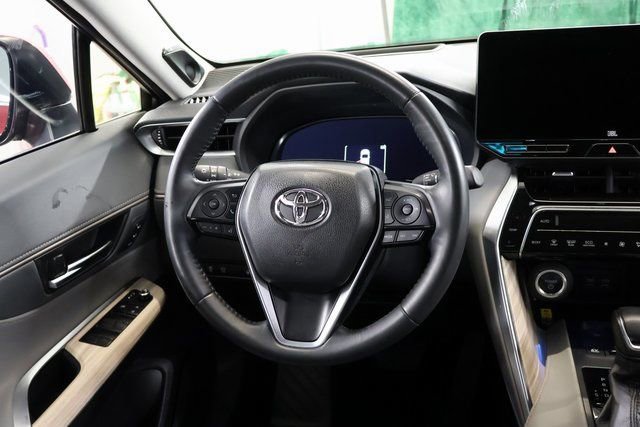 Used 2024 Toyota Venza Limited image 15