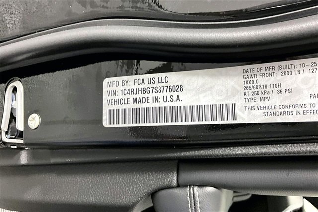 New 2025 Jeep Grand Cherokee Limited w/ Trailer Tow Package image 9