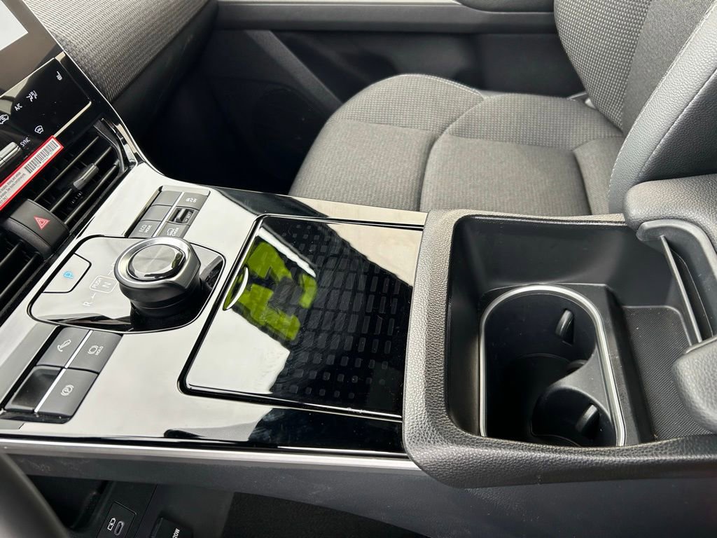 Used 2024 Toyota bZ4X XLE w/ Weather Package AWD/4WD image 19