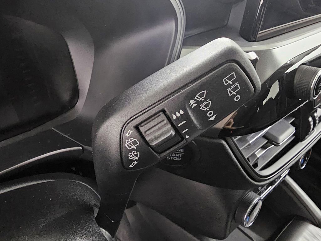 Used 2024 Ford Escape Active AWD/4WD image 31