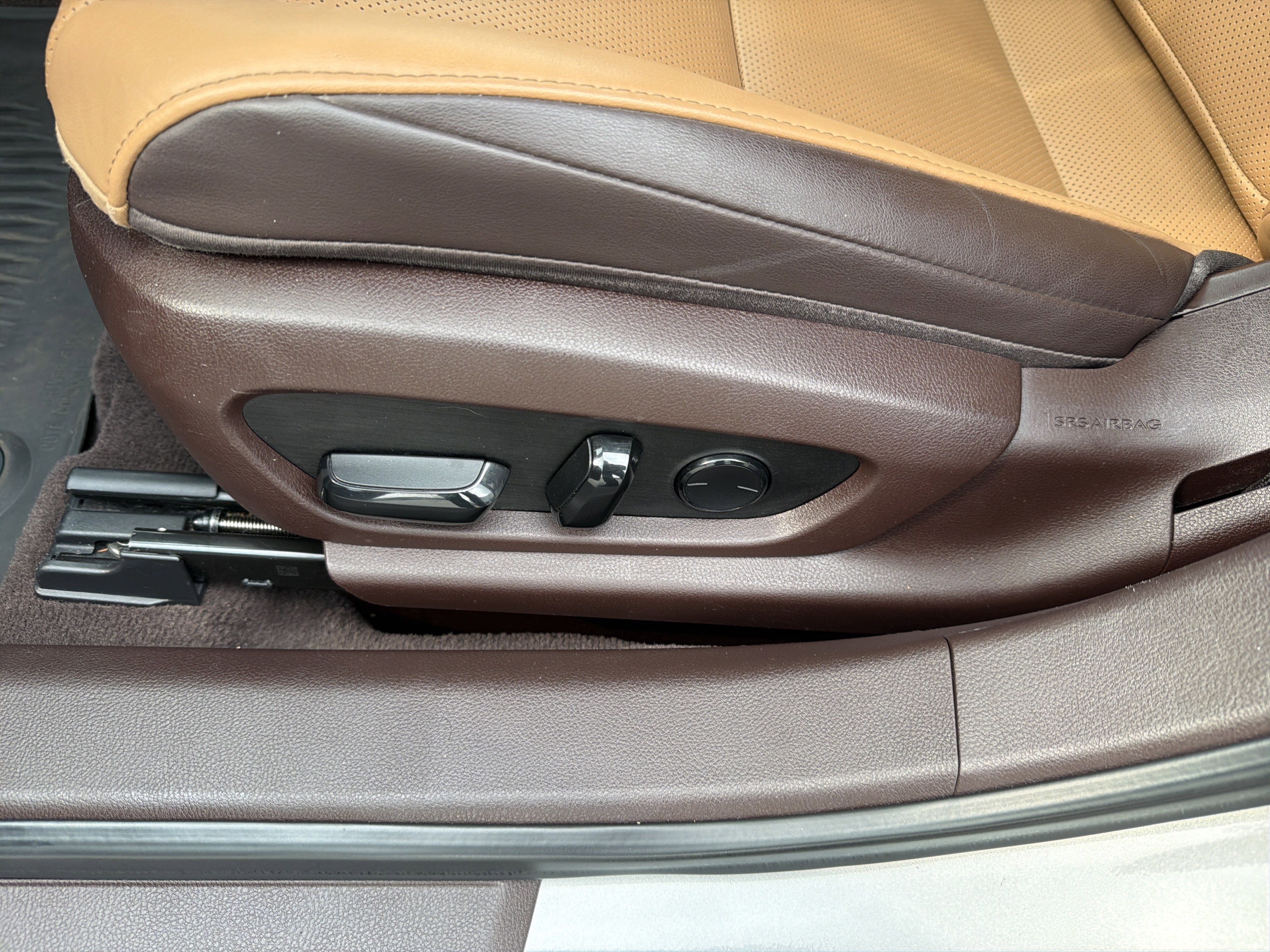 Used 2020 Lexus ES 350 w/ Premium Package FWD image 18
