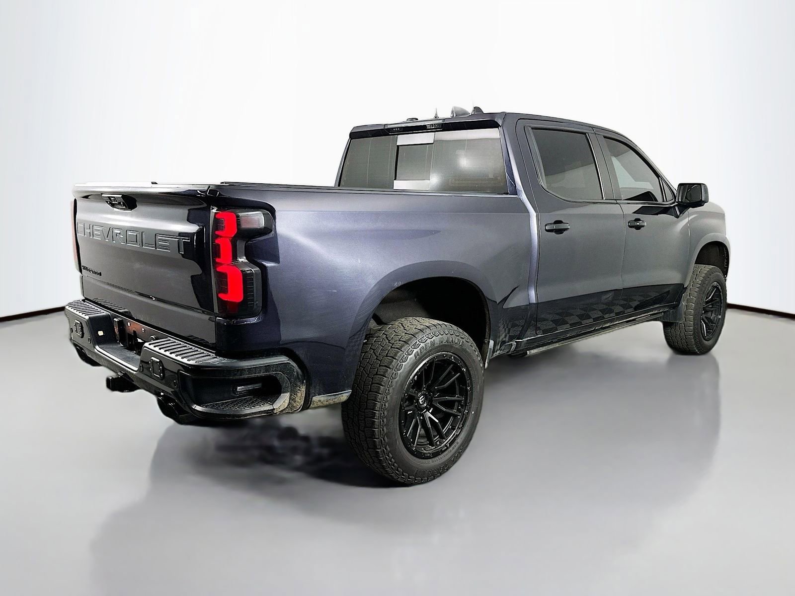 Used 2022 Chevrolet Silverado 1500 LT Trail Boss w/ Convenience Package II image 8