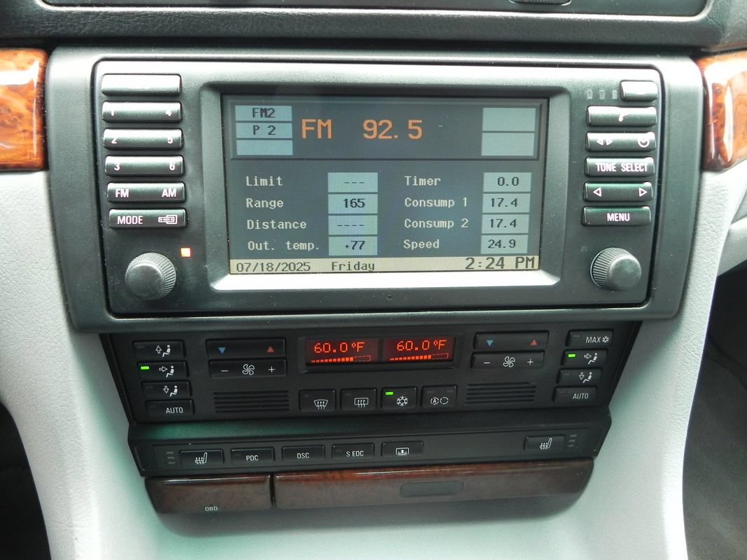 Used 2001 BMW 740iL RWD image 15