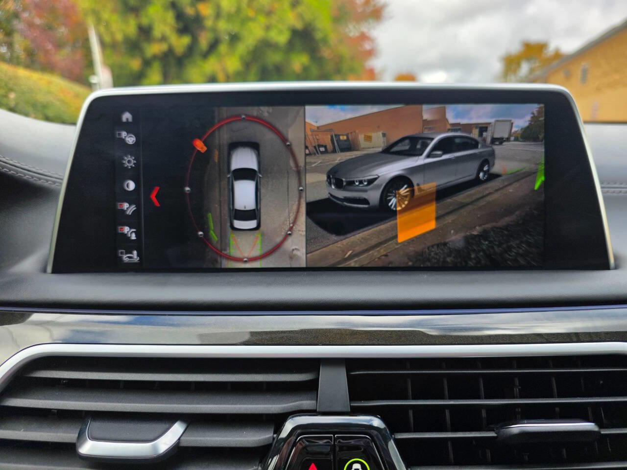 Used 2019 BMW 750i xDrive w/ Executive Package image 38