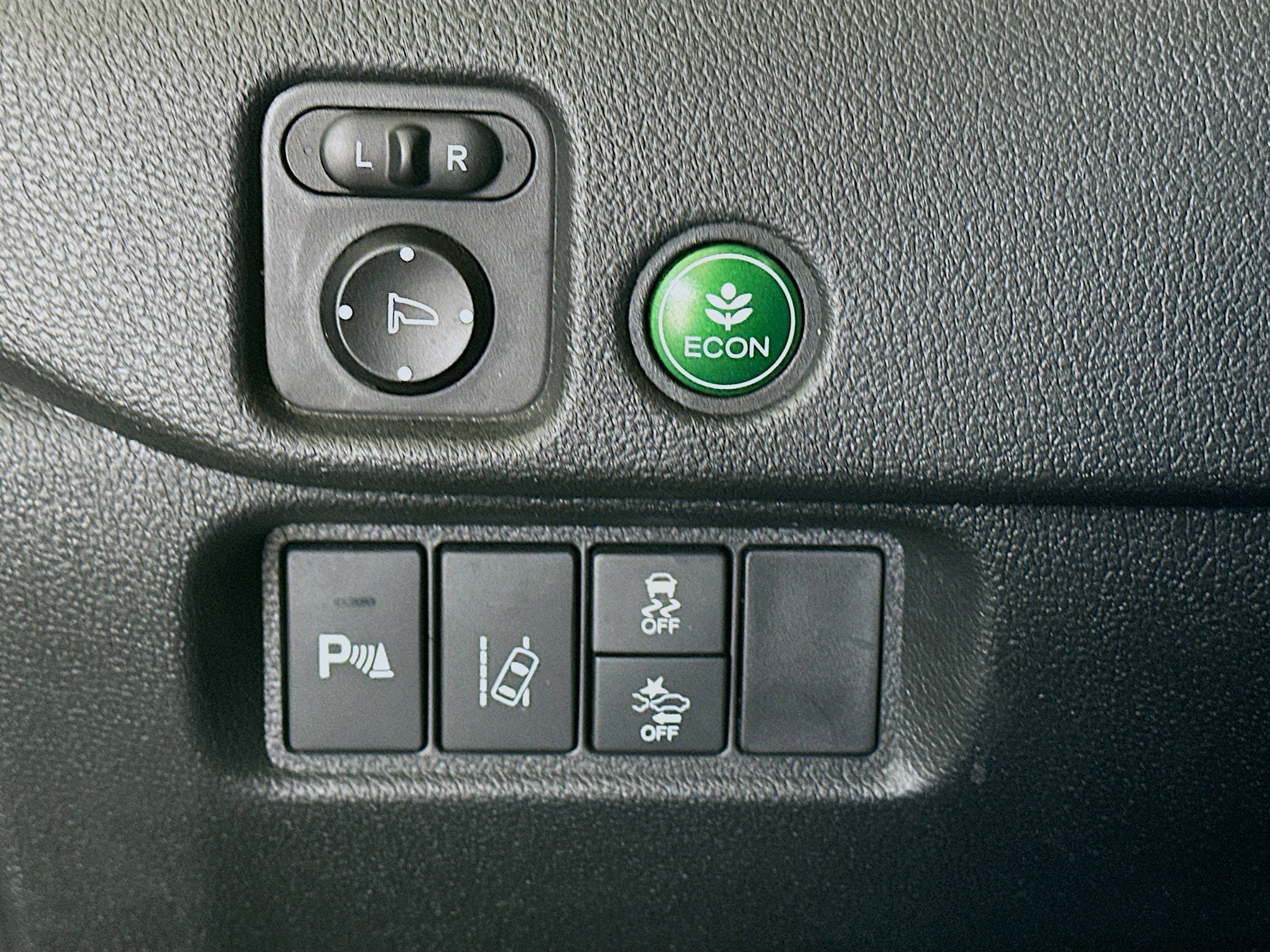 Used 2017 Honda Pilot Touring image 16