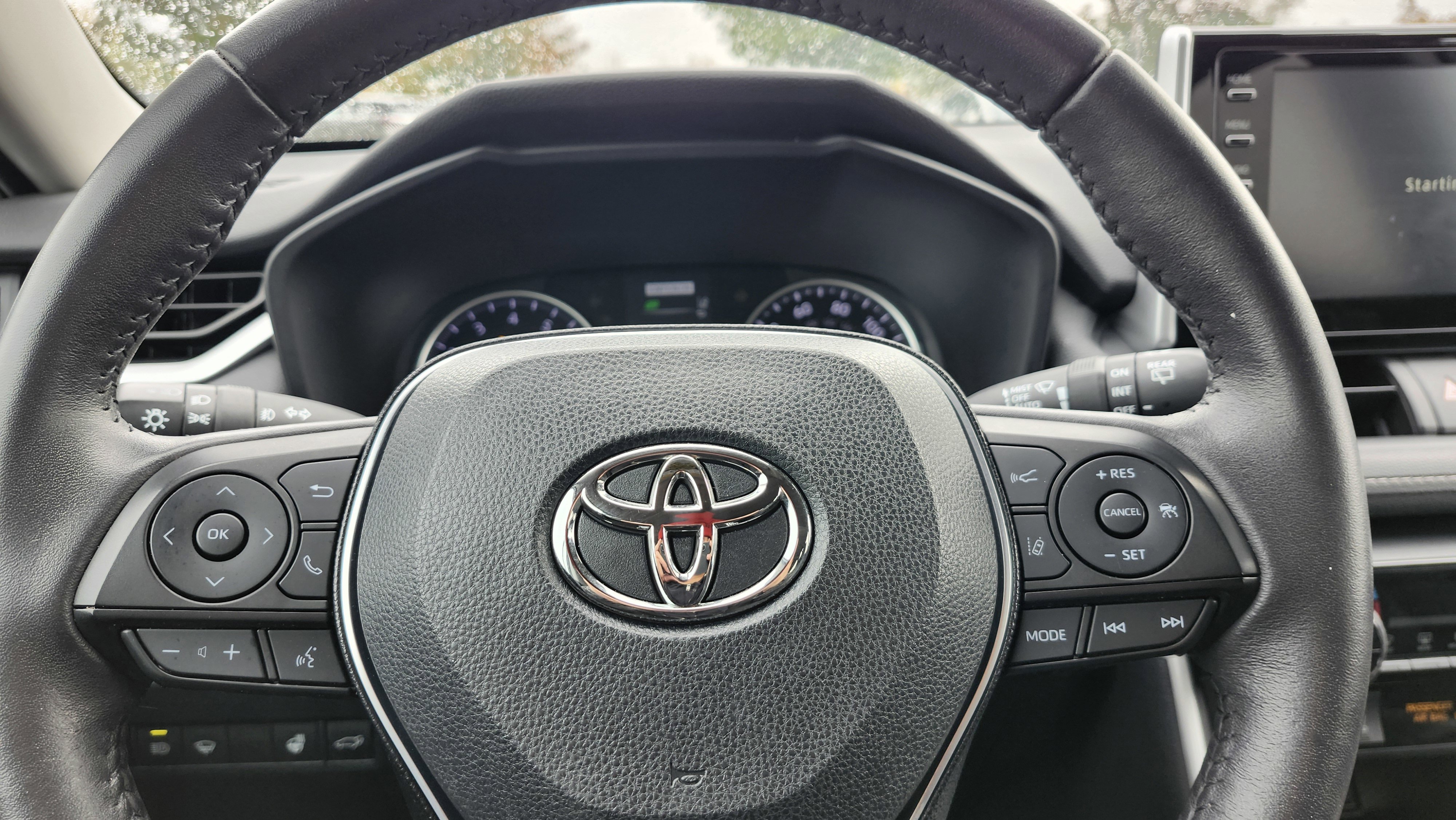 Used 2020 Toyota RAV4 XLE image 21