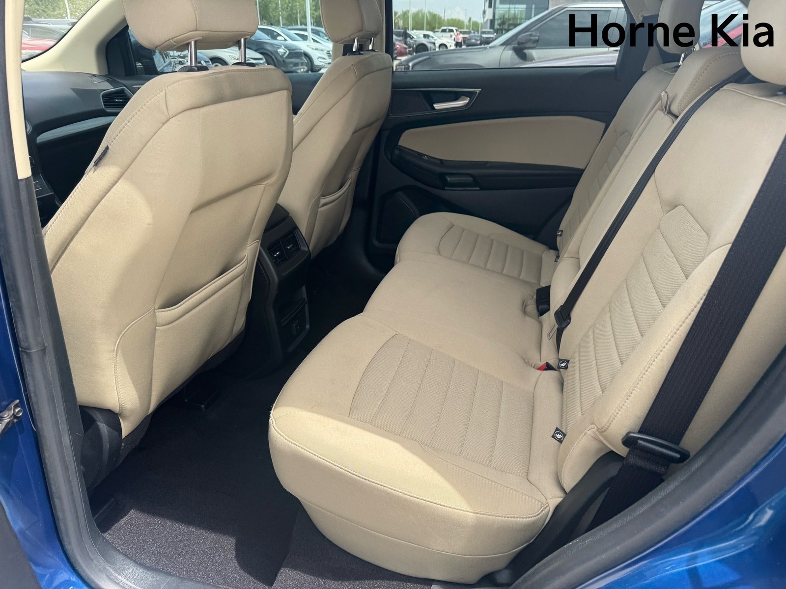 Used 2020 Ford Edge SE FWD image 13