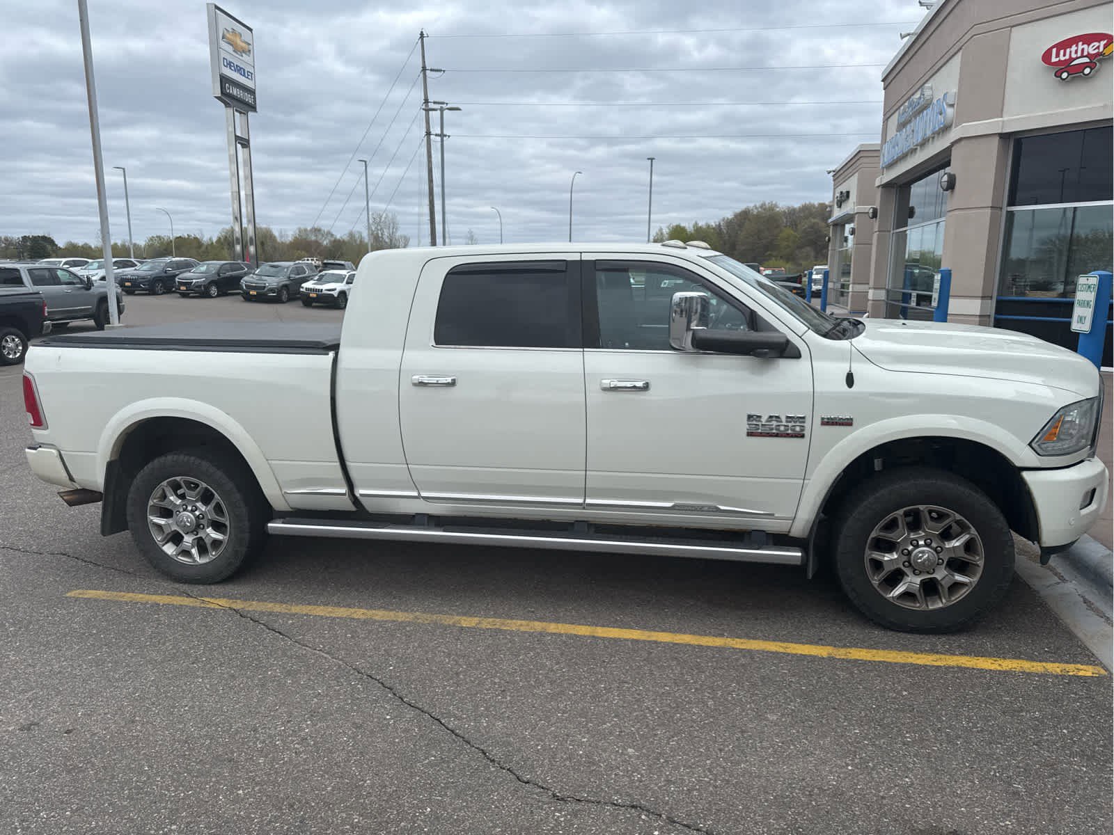 Used 2016 RAM 3500 Laramie Longhorn AWD/4WD image 5