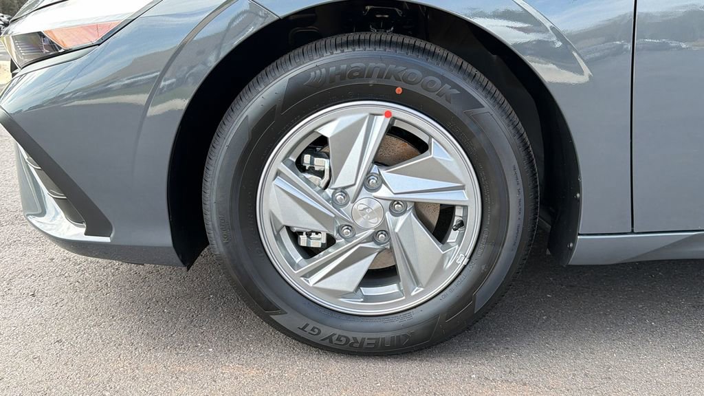 New 2026 Hyundai Elantra SE image 12