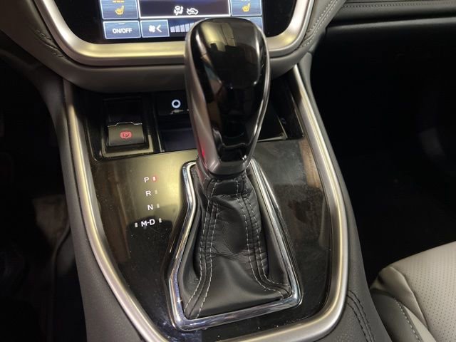 Certified 2025 Subaru Outback Limited image 32