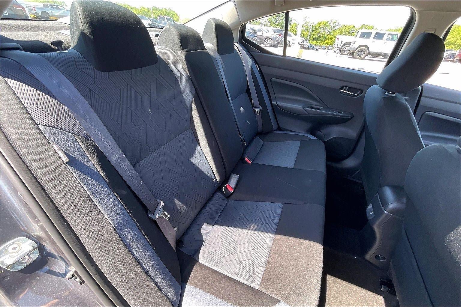 Used 2025 Nissan Versa SV FWD image 25