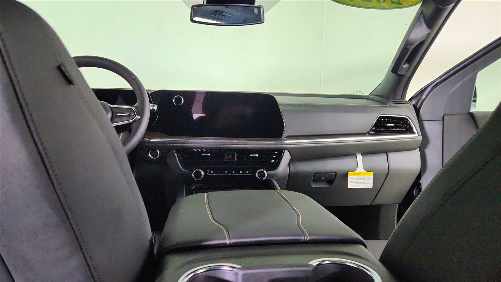 New 2026 Chevrolet Tahoe Premier w/ Sun And Tow Package AWD/4WD image 32