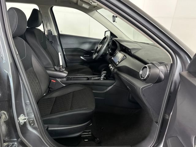 Used 2023 Nissan Kicks SV image 28
