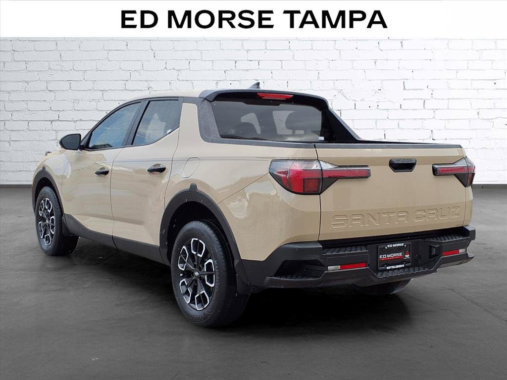 Used 2024 Hyundai Santa Cruz SEL FWD image 3