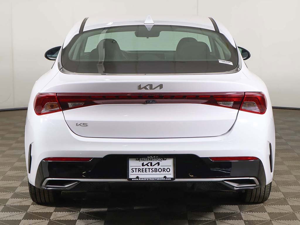 Used 2024 Kia K5 LXS image 11