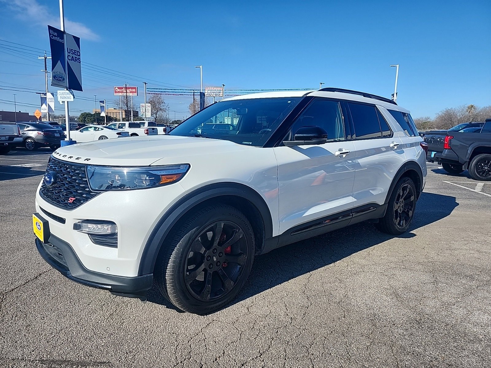 Used 2023 Ford Explorer ST w/ Equipment Group 401A image 7