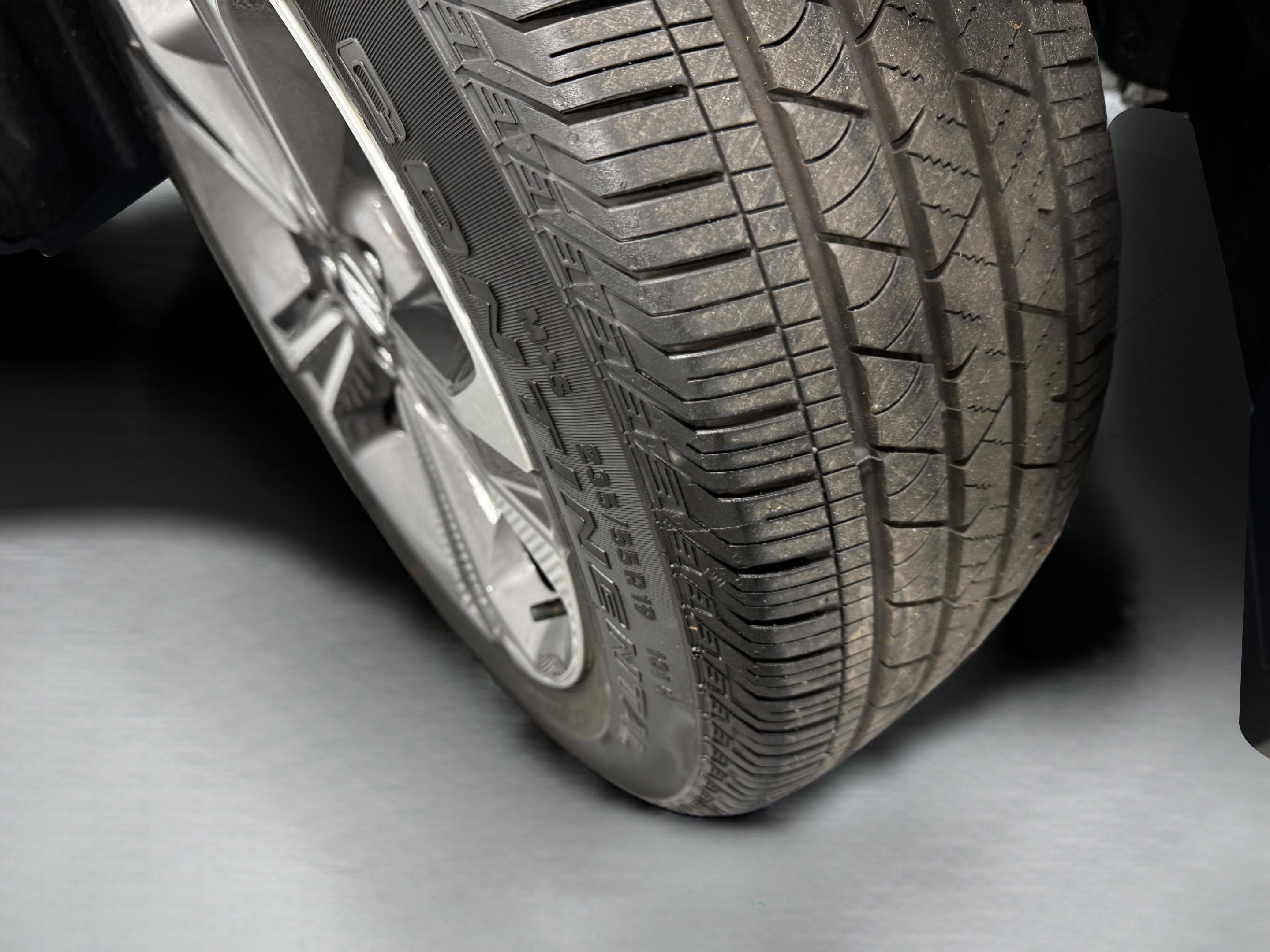 Certified 2025 Acura RDX SH-AWD w/ Technology Package image 50