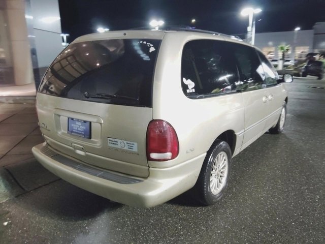 Used 2000 Chrysler Town & Country LXi image 11