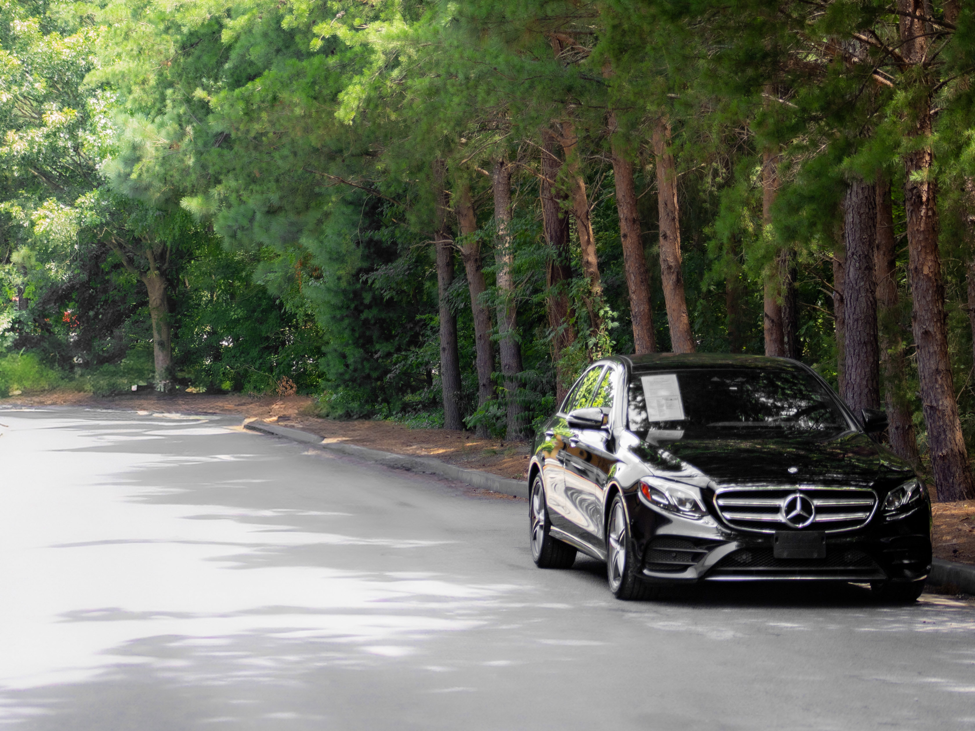 Used 2017 Mercedes-Benz E 300 4MATIC image 39