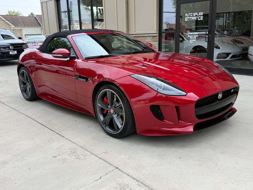 Used 2016 Jaguar F-TYPE R AWD/4WD image 3