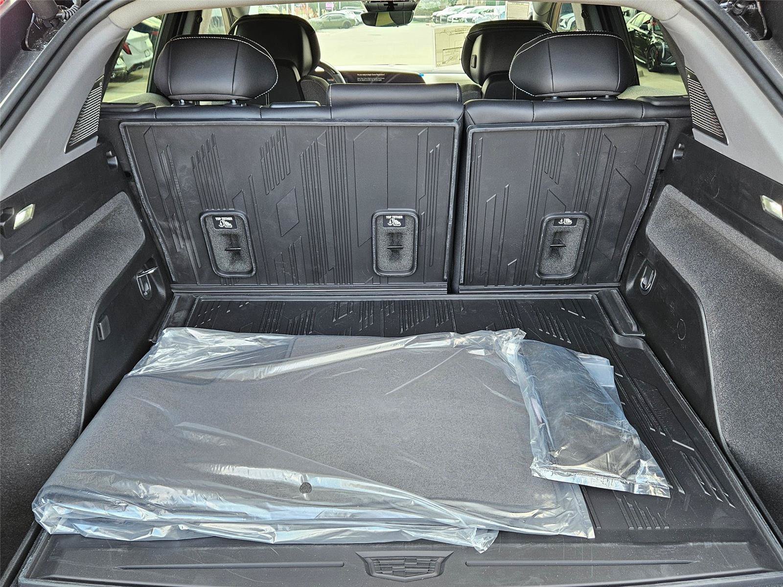 New 2026 Cadillac Optiq Sport 1 w/ LPO, Floor Liner Package AWD/4WD image 27