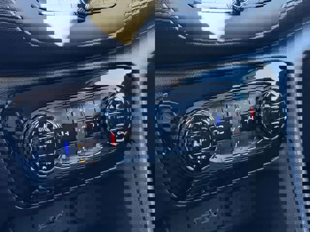 Used 2020 Buick Encore GX Select image 24